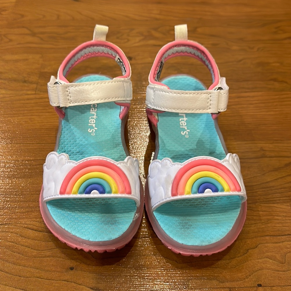 Adorable Toddler girls Carters light up sandals size 10T.